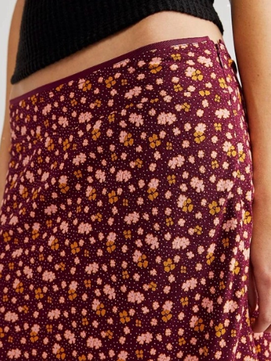 Free People Dresses & Skirts - Free People Women's Floral Midi Skirt - Burgundy Pink size 12